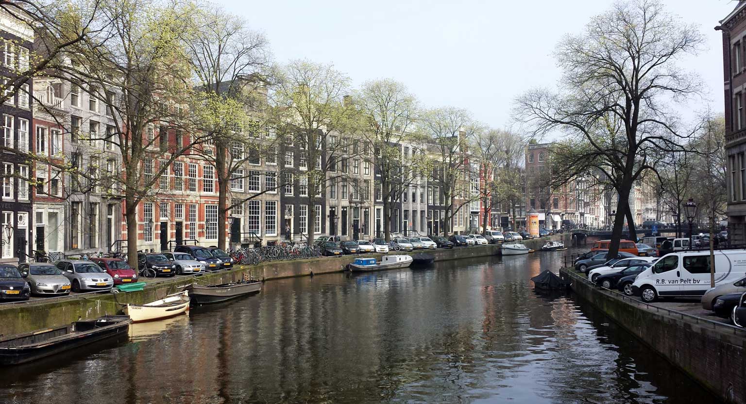 Herengracht, Amsterdam, with House Bartolotti on the left