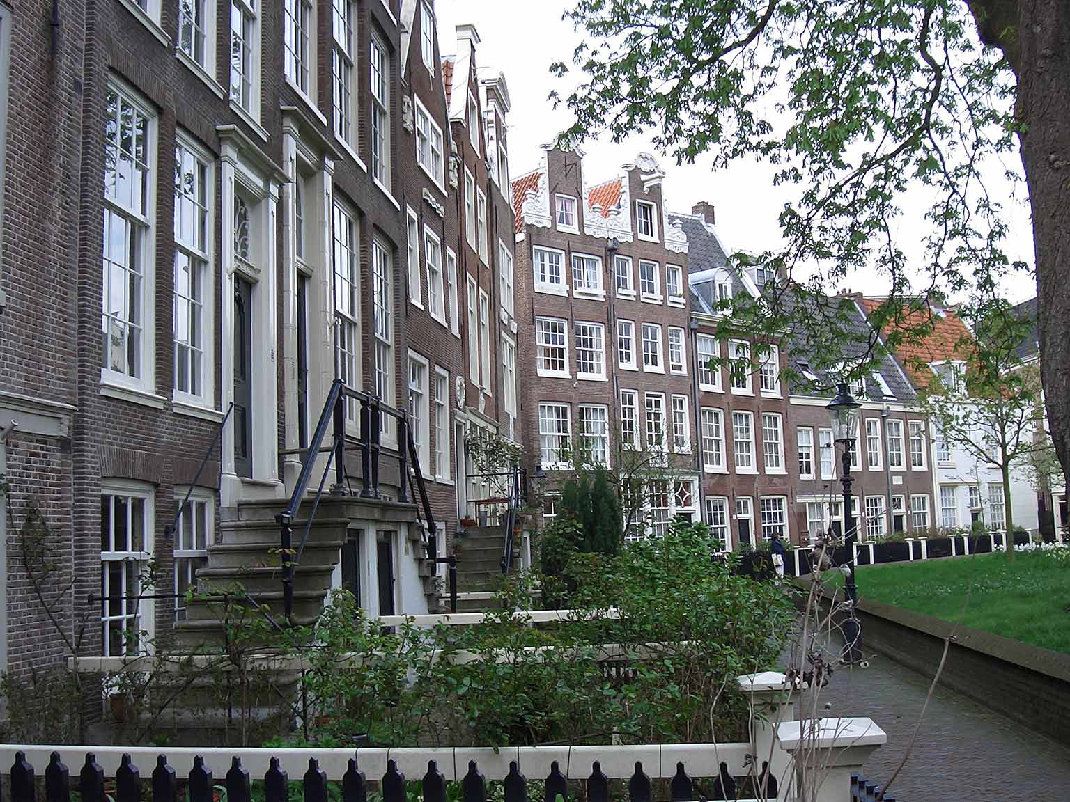 Row of Begijnhof houses, Amsterdam