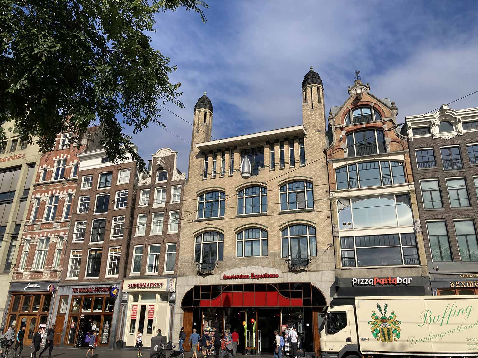 Damrak 20-22, Amsterdam, Art Nouveau winkel en pakhuis uit 1901