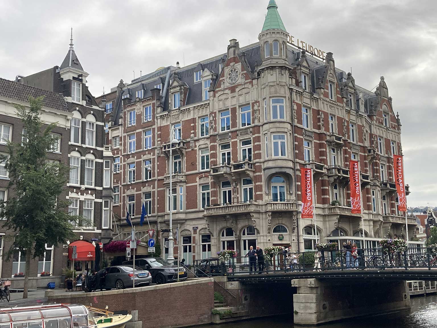 De L'Europe, Amsterdam, gezien vanaf het Rokin richting Nieuwe Doelenstraat