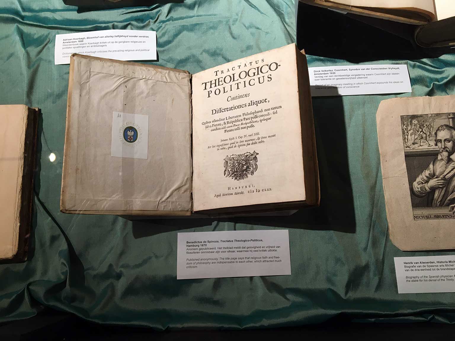 Boek Tractatus Theologico-Politicus van Benedictus de Spinoza uit 1670