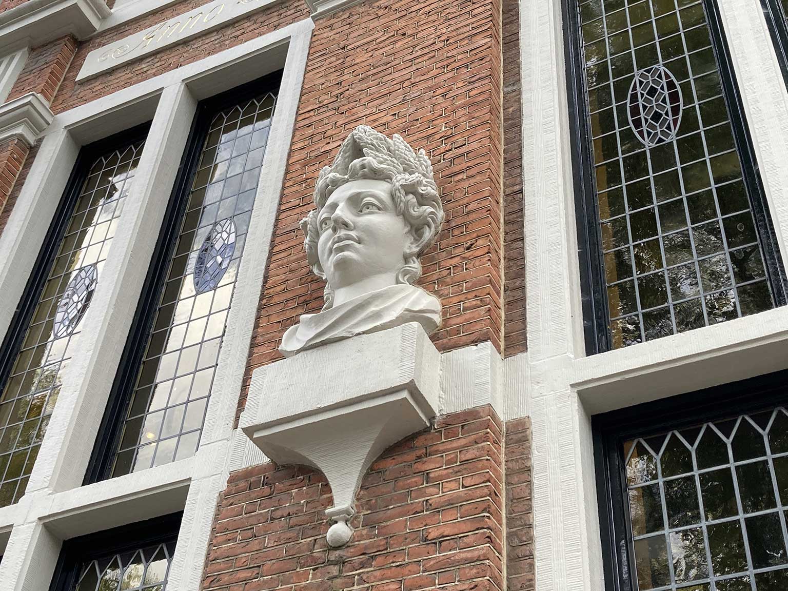 Head of Ceres on the Huis met de Hoofden, Amsterdam