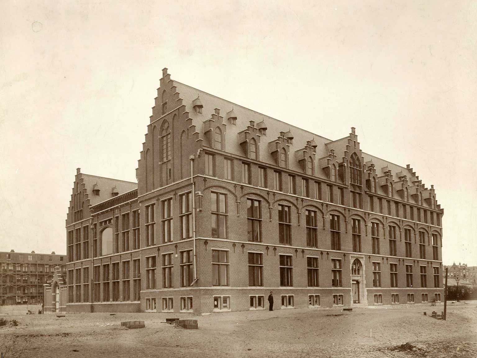 Rijkskweekschool voor Vroedvrouwen, Camperstraat 17, Amsterdam, rond 1900