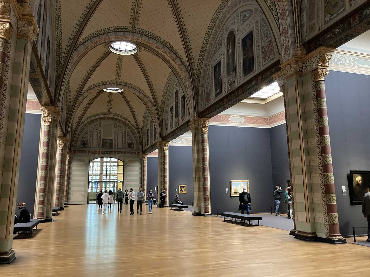 Eregalerij in het Rijksmuseum, Amsterdam, kijkend naar het zuiden