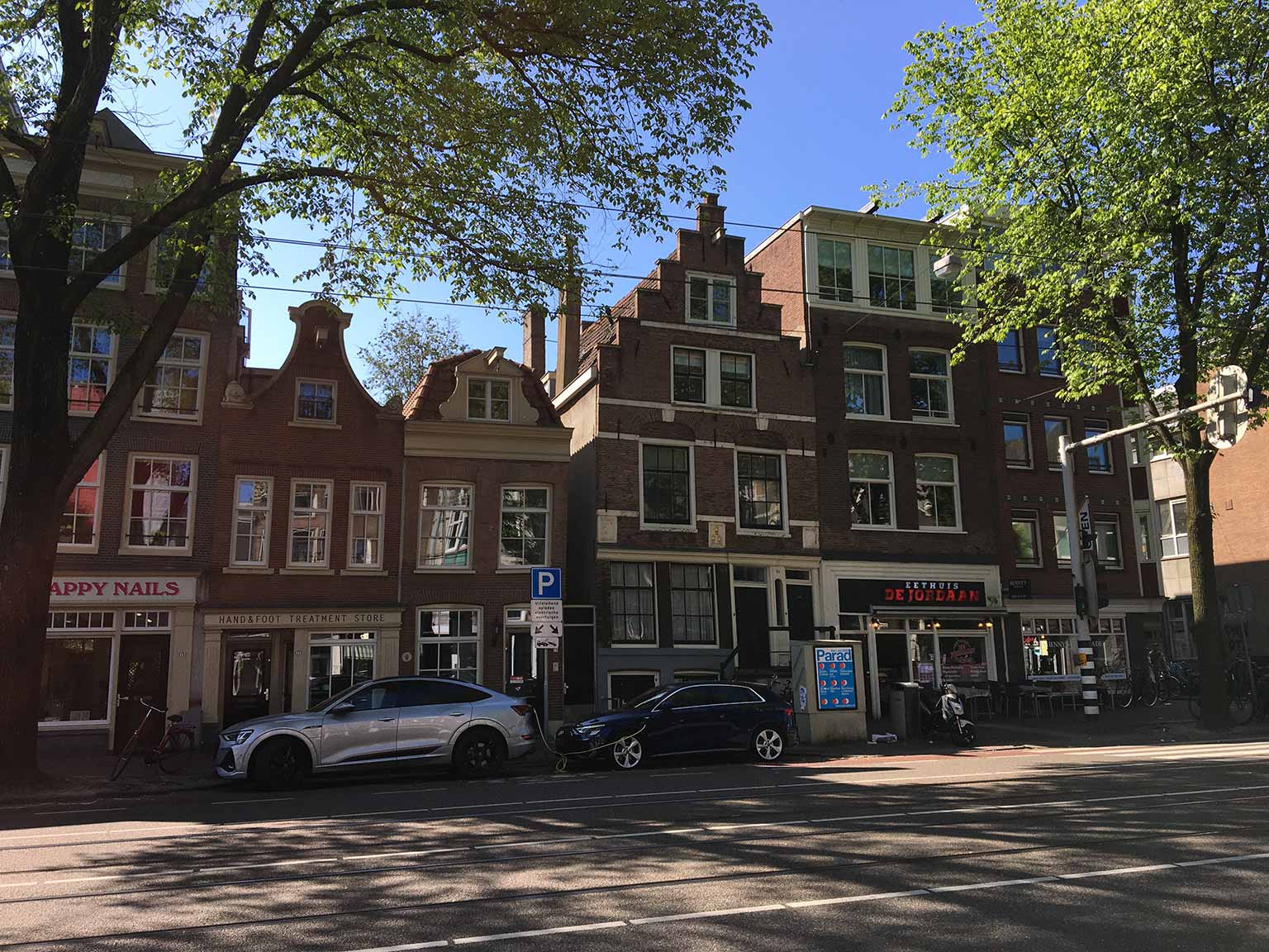 Rozengracht 75-91, Amsterdam, op nummer 81 het huis met de drie spaarpotten