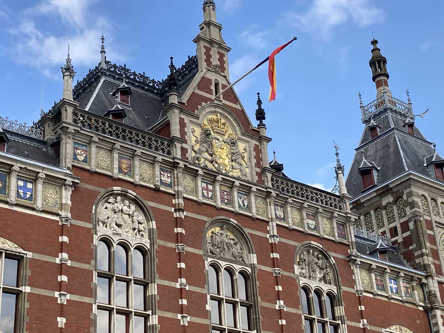 Voorkant van het Centraal Station, Amsterdam